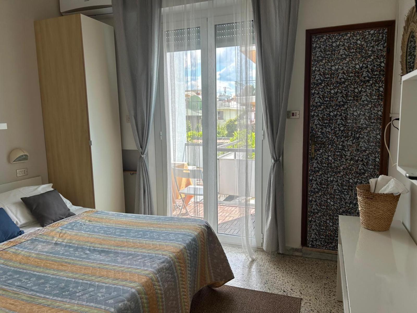 Bed And Breakfast Villa Giovanna Римини Экстерьер фото